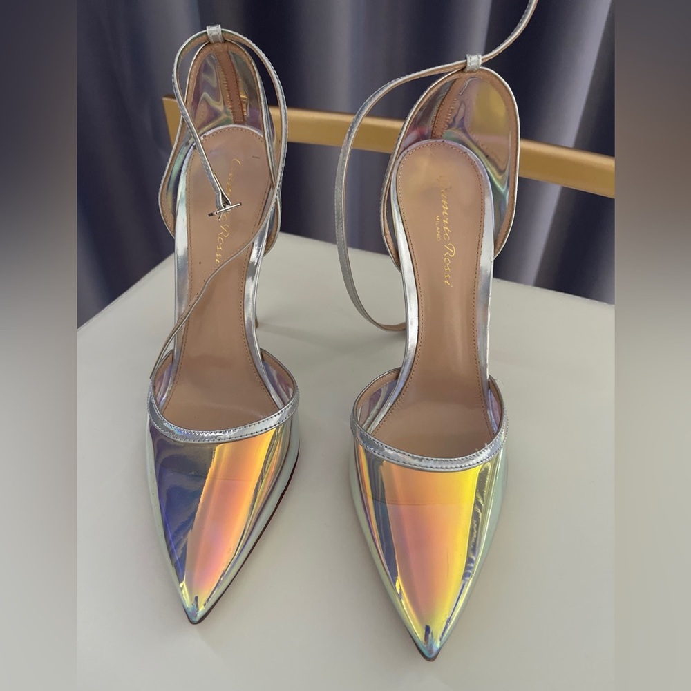 gianvito rossi hologram pointed toe pump.